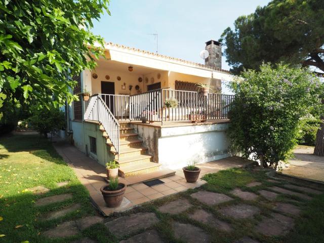 Si buscas tranquilidad, espacio y un entorno natural privile. 294m² Canovelles