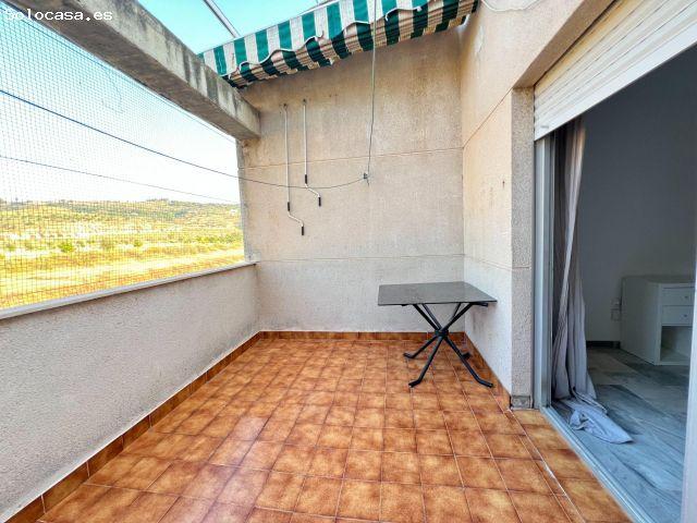 ¡Si buscas un piso con piscina y todas las comodidades en Granada! ?✨ este es el tuyo.