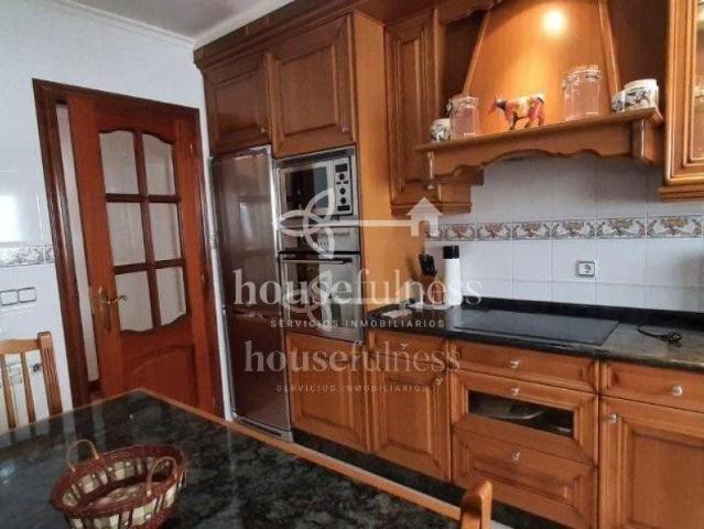Si buscas un piso en plena carretera principal en una de las. 101m² Ferrol