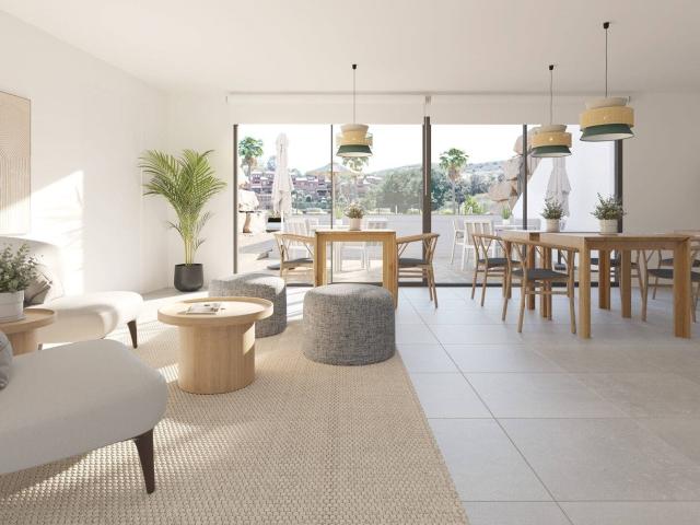 Si está buscando una propiedad que combine lujo, naturaleza. 121m² Estepona
