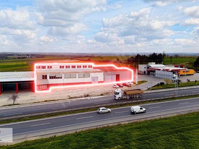 SİLİVRİ'de ANA YOLA CEPHE 3.000M2 SATILIK FABRİKA & DEPO