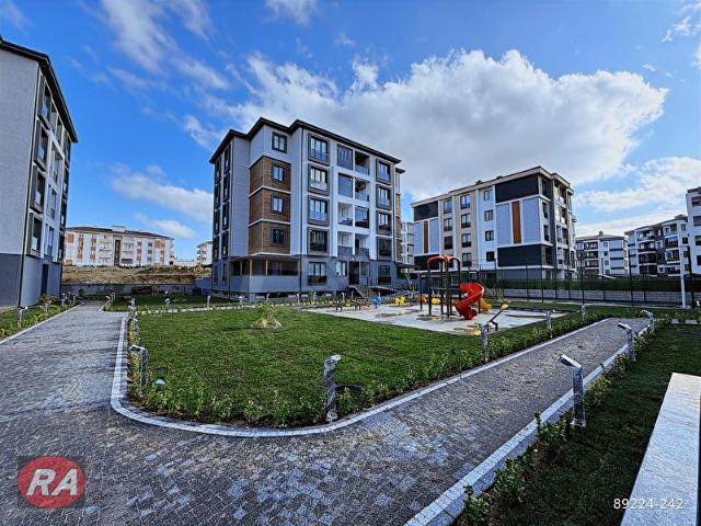 SİLİVRİ MİMARSİNAN MAH. SİTE İÇİ SIFIR 2+1 ARA KAT SATILIK DAİRE