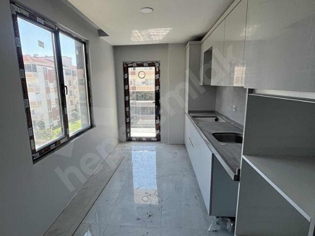 SİLİVRİ MİMARSİNAN SATILIK. DAİRE
