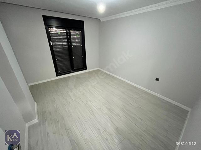 SİLİVRİ SELİMPAŞA MAHALLESİNDE SATILIK HAVUZLU 7+1 LÜKS VİLLA
