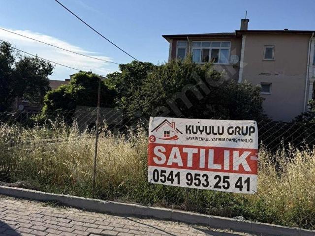 SİLİVRİ YENİ MAHdeSATILIK DÜKKAN ÇIKAN CADDE CEPHE ARSA 211m2