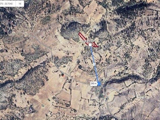SİLİFKE YENİSU'DA YOLU OLAN VE YERLEŞİME YAKIN 4858 M2 TARLA.