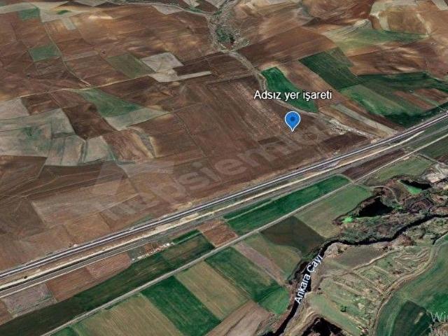 SİNCAN ESENLER DE İMARA YAKIN TEK TAPULU TARLA