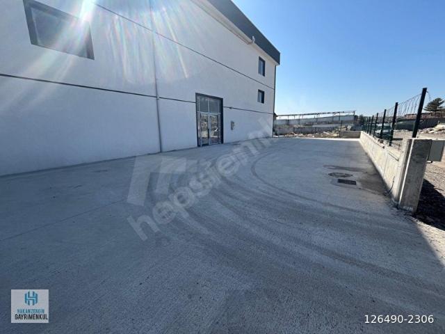 SİNCAN SANAYİ BÖLGESİNDE 850M2 2 CEPHESİ AÇIK İŞ YERİ.