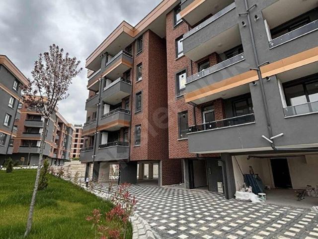 SİNAN EMLAK'TAN META SUİT'DE SATILIK 1+1 FIRSAT DAİRE