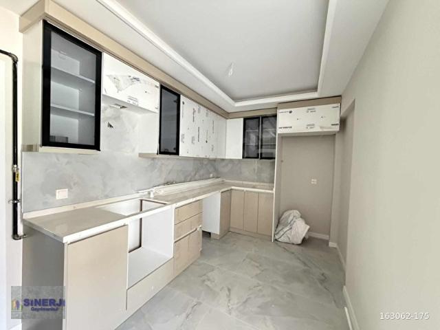 SİNERJİDEN 80M2 DEPOLU KAT YÜKSEKLİĞİNDE FIRSAT 2+1 YAPILI DAİRE