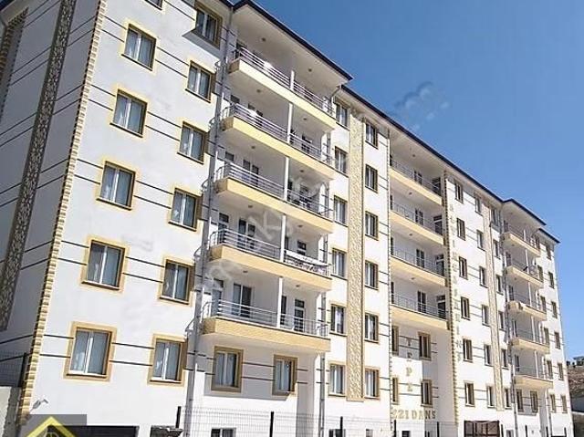 Sima Emlaktan Araç Muayene Üzeri Eşyalı Satılık 2+1 Daire