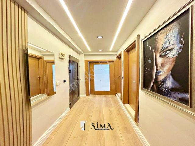 Sima Yapıdan Ana Caddeye 4 Dk Geniş Bahçe Kullanımlı 2+1 Daire