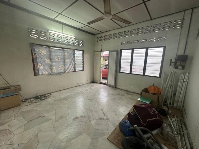 simee ipoh taman wah keong kampung house huge land size