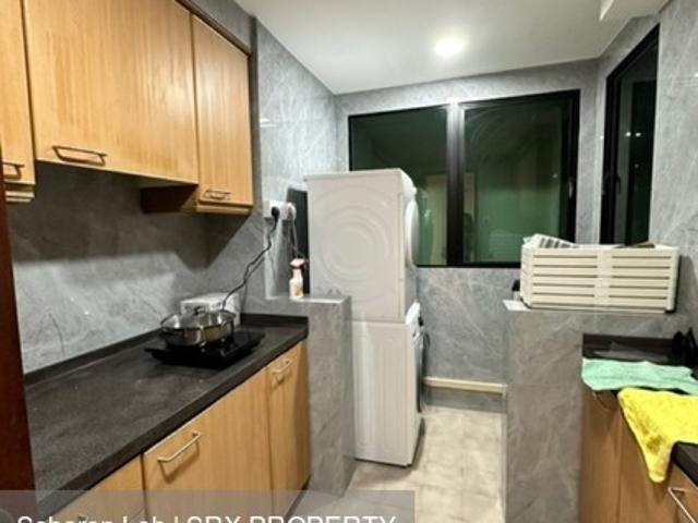 Simei Green Condominium D18, Condominium