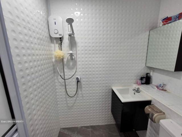 Simei Green Condominium D18, Condominium