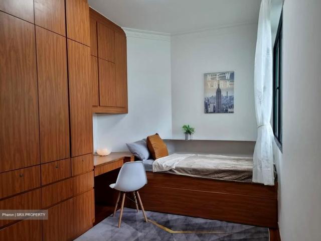 Simei Green Condominium D18, Condominium