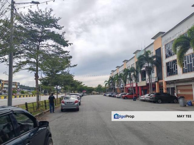 Simpang Renggam Pusat Perniagaan Wawasan 3 Storey Facing mainroad