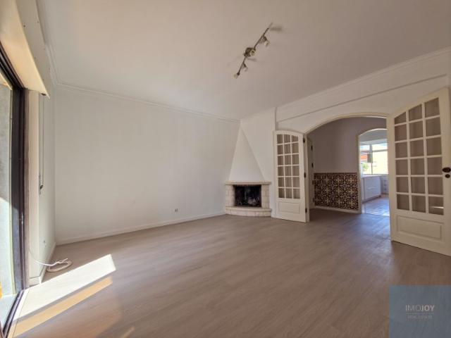 Simpático Apartamento T2 na Quinta da Bicuda
