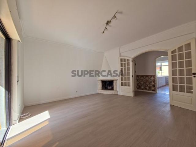 Simpático Apartamento T2 na Quinta da Bicuda