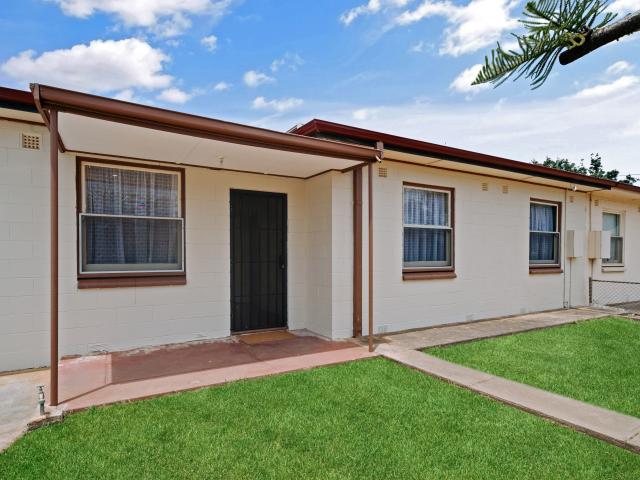 Simple Living with Plenty of Room