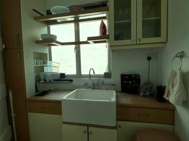 Sims Avenue D14, Apartment
