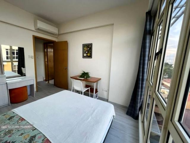 Sims Green D14, Apartment