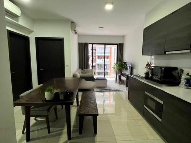Sims Urban Oasis D14, Condominium