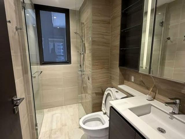 Sims Urban Oasis D14, Condominium