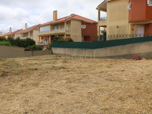 Sintra Lourel Lote de Terreno c/264m2 para Construção de Moradia Geminada