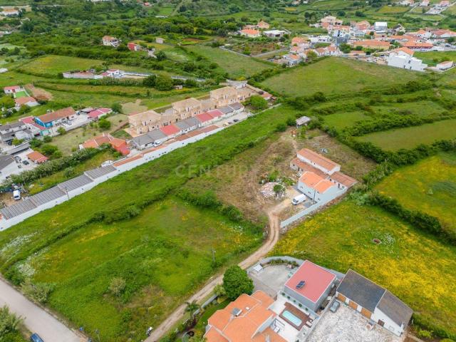 Sintra Pero Pinheiro, terreno com 5120m2 com viabilidade de construção habitação
