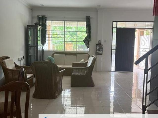 Sin San Tu Moyan Double Storey Intermediate Terrace For Sale