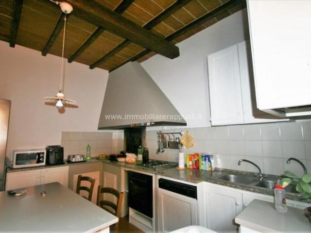 Sinalunga vendesi terratetto di mq 200 composta al piano ter. 200m² Sinalunga