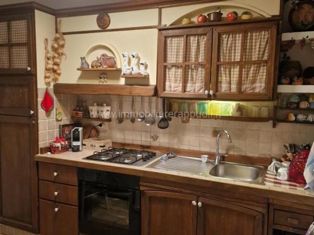 Sinalunga vendesi appartamento di mq 91 con ingresso condomi. 91m² Sinalunga