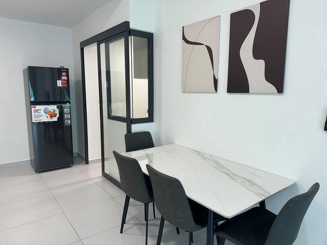 Sinaran Residences Utropolis batu kawan for rent