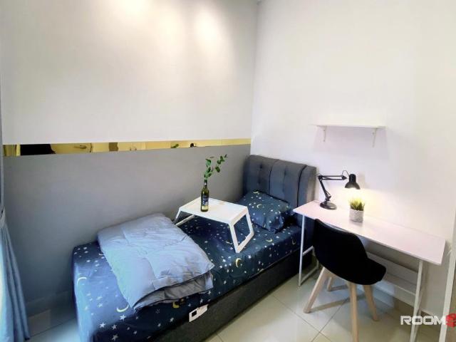 Sinaran Wangsa Maju [Fully Furnished & Concierge Services] Master, Medium, Single Room