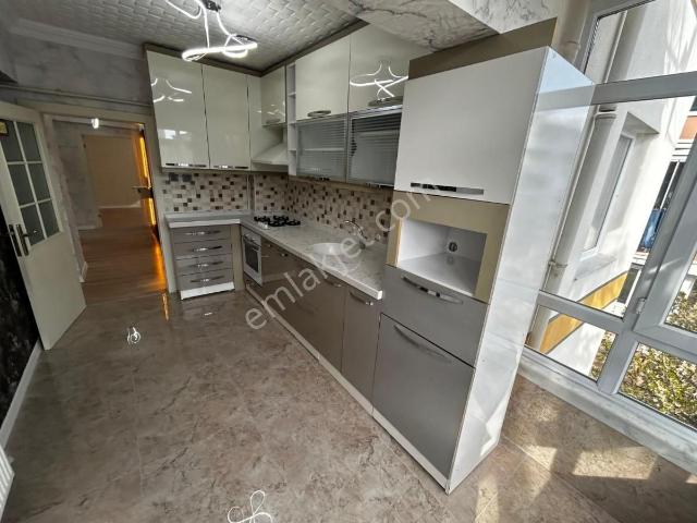 Sincan Ahi Evran Mah.3+1 Lüks Yapılı Bagımsız Ara Katta Daire