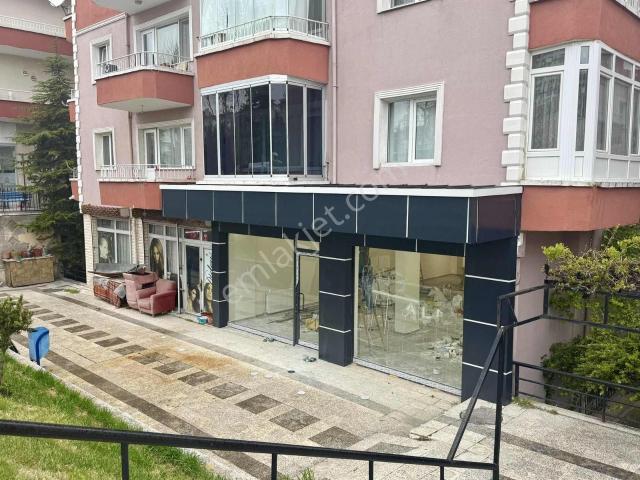 Sincan Ahimesut Bulvar Cepheli 100 M2 Yapılı Dükkan
