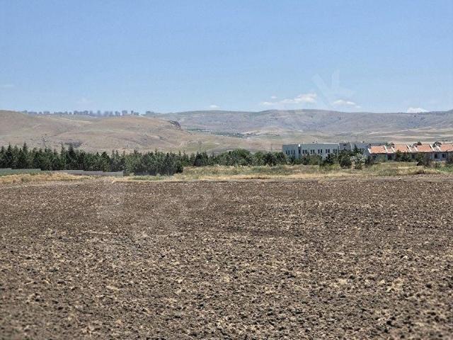 Sincan kesiktaş Temelli yoluna cephe 700 metre konumu güzel imara 1 kilometre Yenikent merkeze 6 kil