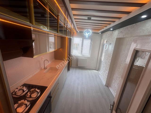 Sincan Malazgirt Mah Asansörlü 3.arakat 125m2 3+1 Satılık Daire