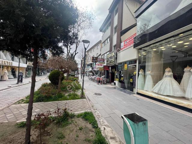 Sincanın En Gözde Noktasında 3 Katlı Ticari Mülk