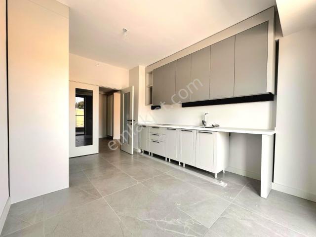 Sincan Saraycık'ta/bordo Prestij/havuzlu Site/3+1 Satılık Daire