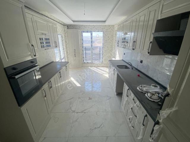 Sincan Saraycık Mh 4+1 Lüks Yapı E.banyolu G.odalı Sıfır Daire