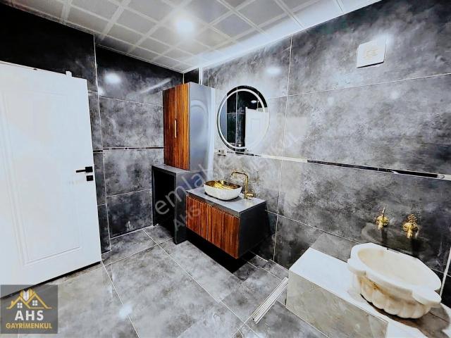 Sincan Plevne Mah. 3+1 Lüks Yapılı Ön Cephe Satılık Daire