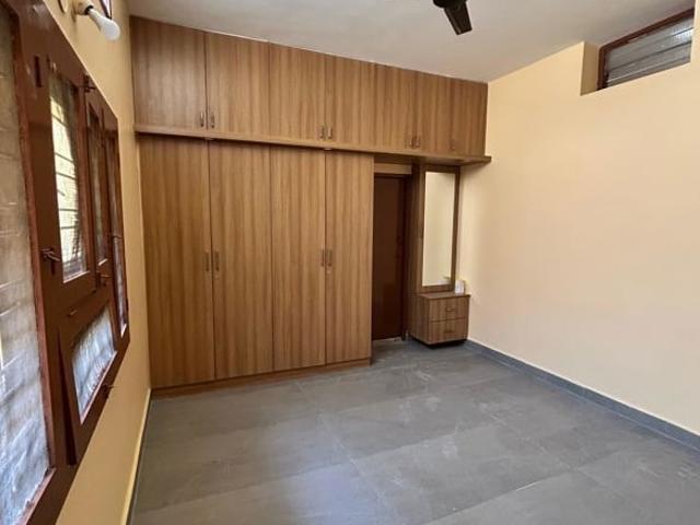 Sindhi Colony, Pulikeshi Nagar 3.5 Bedroom 2400 Sq. Ft. Independent House in Sindhi Colony Bangalore Listing ID: #10330