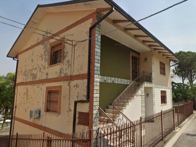 Singola in vendita a Novafeltria