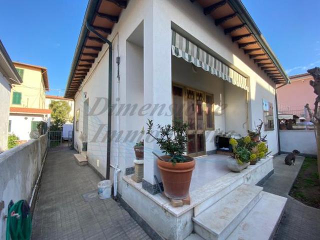 Singola in vendita a Rosignano Marittimo