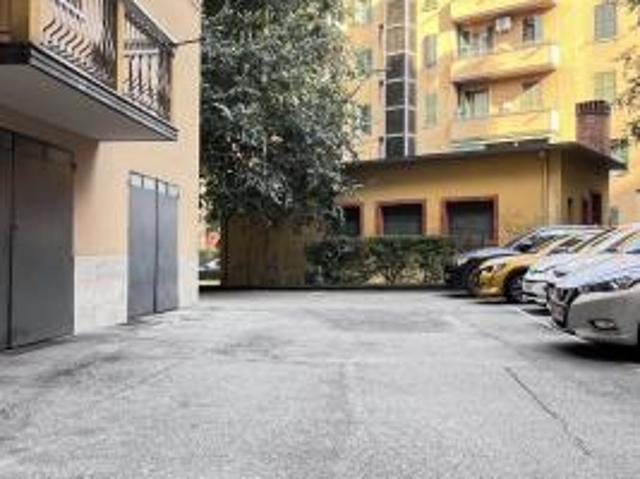 Singolo in vendita a Bologna, Saragozza