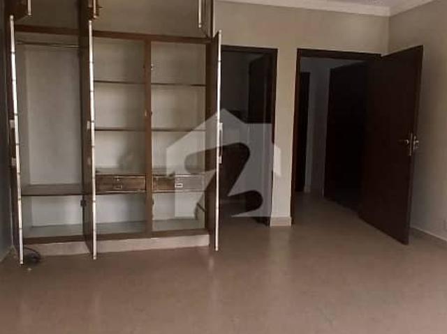 Single Bed Apartment Available For Rent