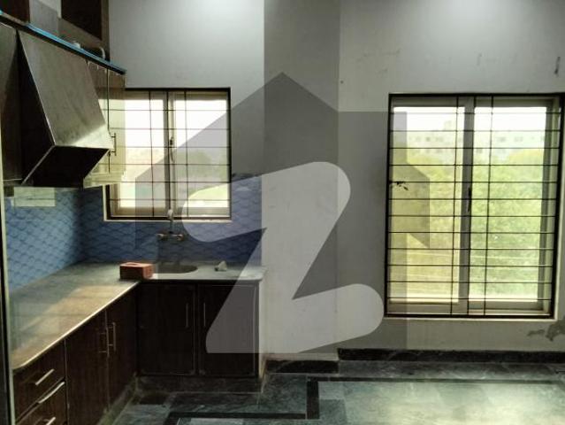 Single Bed Flat For Rent Central Park Block A