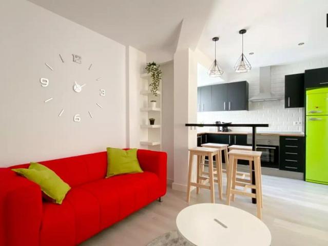 Single Bed in Room in a shared 3 bedroom apartment for rent in Aiora
